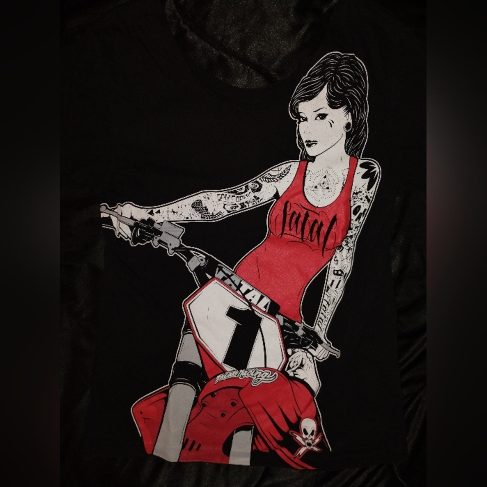 Fatal tee